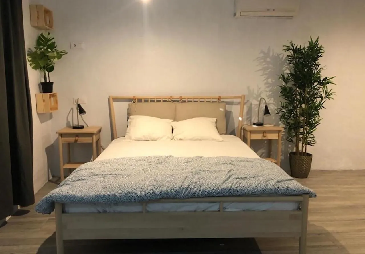 Hostel One Paralelo Barcelona 0*,