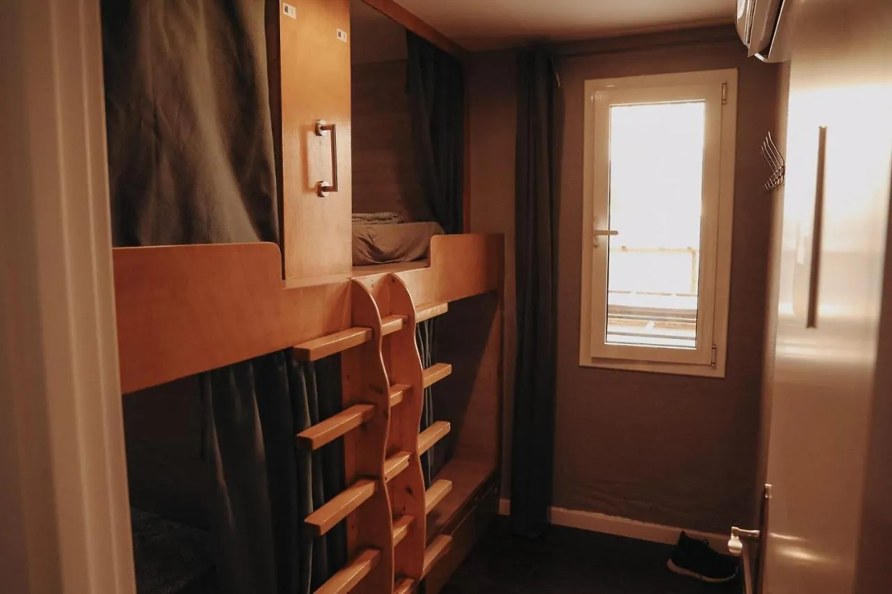 Hostel Onefam Paralelo Barcelona